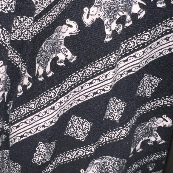 Forever 21 Elephant Dress - Picture 4 of 5